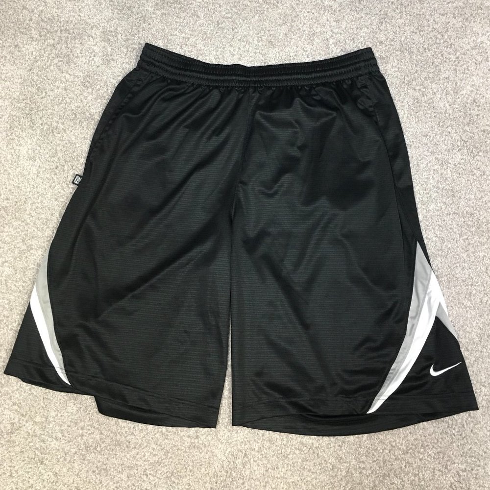 Nike Basketball Shorts XXL